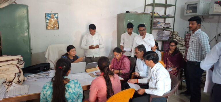 निर्वाचन कार्यों की गुणवत्ता सुधार को लेकर प्रशासन सक्रिय, राजस्व व वीआरसी टीम पूरी तत्परता से जुटी