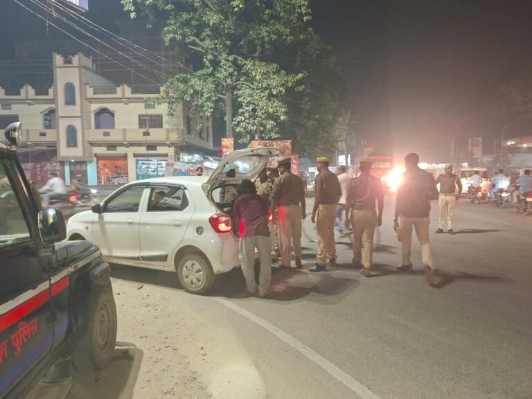 दिल्ली धमाके के बाद सलेमपुर में पुलिस अलर्ट मोड पर, वाहनों की सघन चेकिंग से बढ़ी हलचल