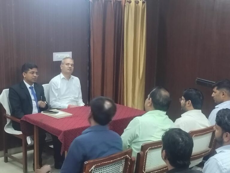 राष्ट्रीय लोक अदालत की सफलता हेतु बैंक प्रबन्धकों व फाइनेंस
