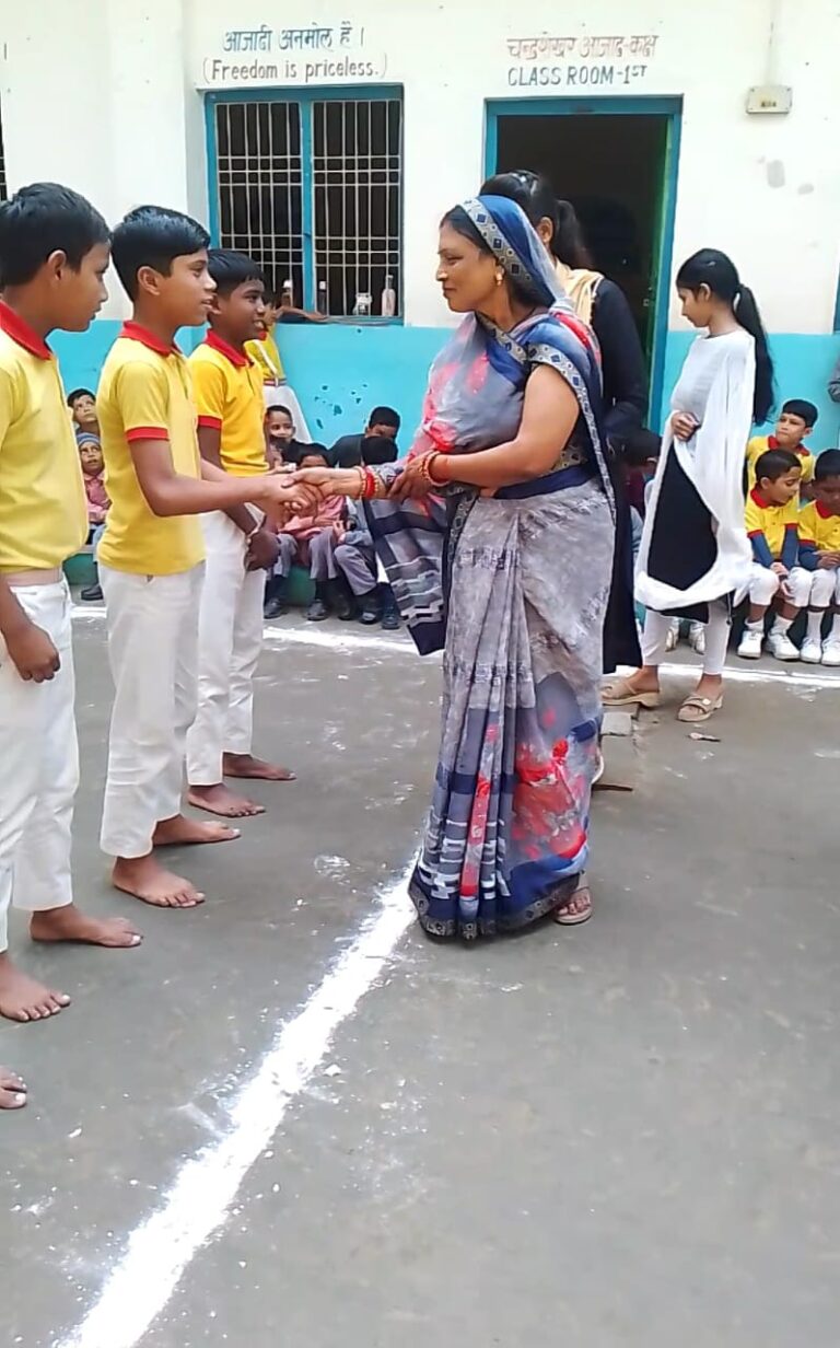 गोल्डन लाइफ चिल्ड्रन एकेडमी में बाल दिवस हर्षोल्लास के साथ मनाया गया