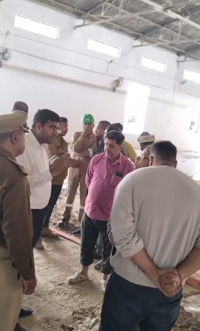 रुंगटा इंडस्ट्रियल प्राइवेट लिमिटेड (रिफाइन फैक्ट्री) में भीषण आग