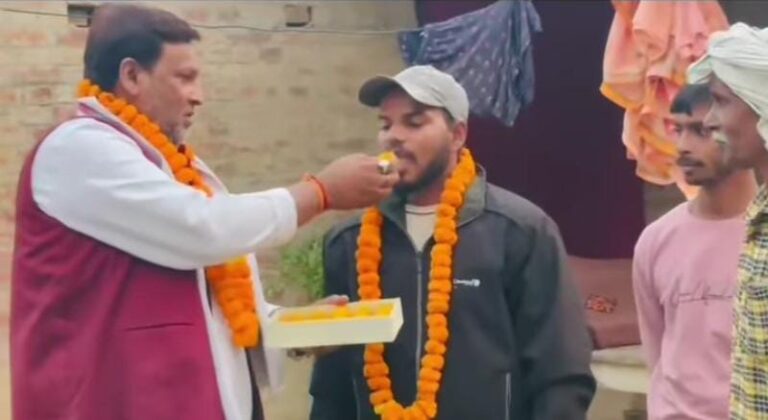 दिल्ली कैपिटल्स के नेट फास्ट बॉलर बना शिवम, जिले में खुशी की लहर