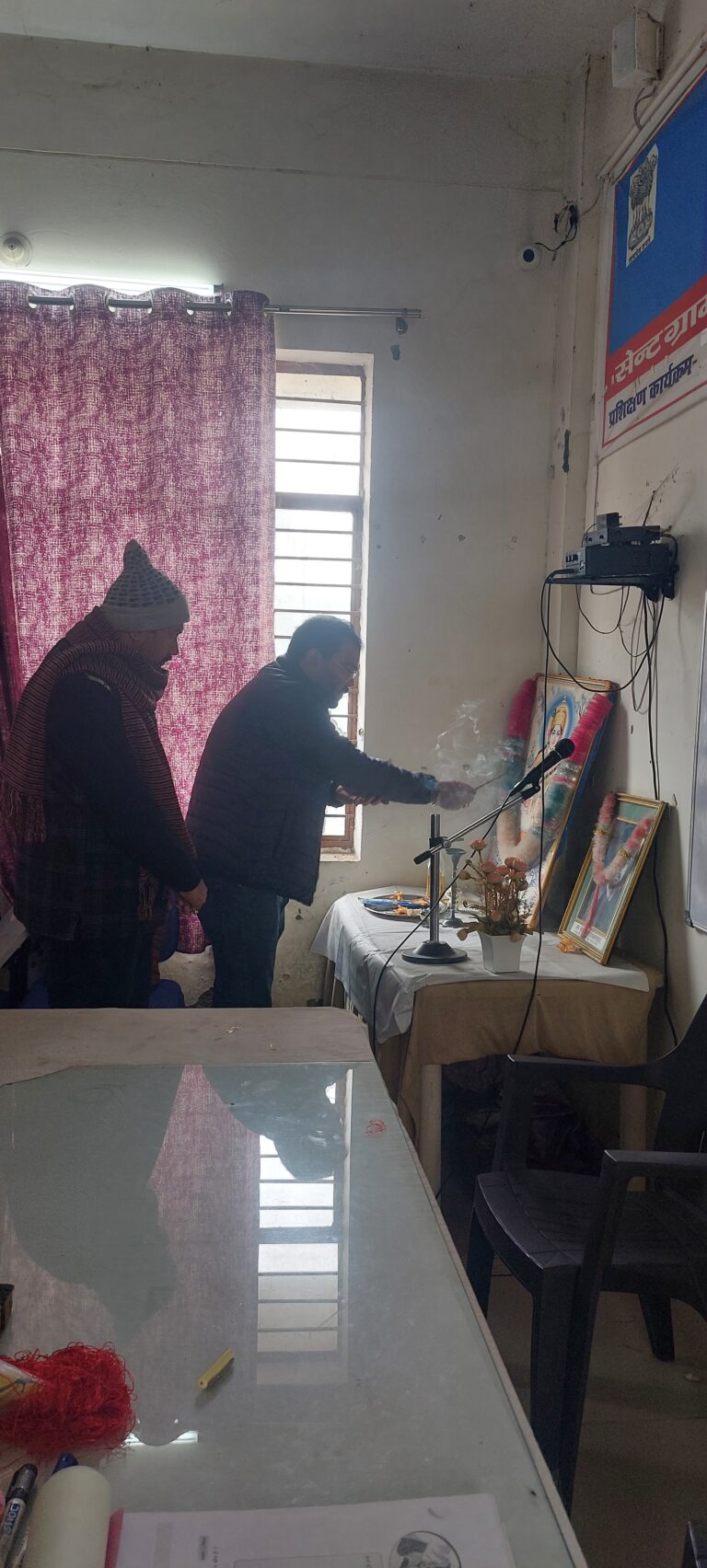 “सुई-धागे से आत्मनिर्भरता तक: आरसेटी देवरिया में महिला सिलाई बैच बना ग्रामीण सशक्तिकरण की नई मिसाल”