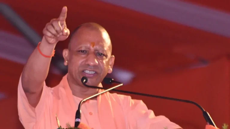 सीएम योगी आदित्यनाथ आज तीन जिलों के दौरे पर: मुरादाबाद, गाजियाबाद और आगरा में करेंगे समीक्षा