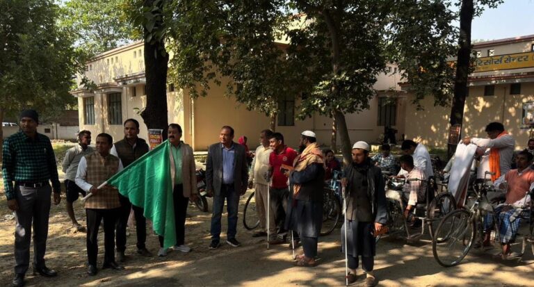 अंतर्राष्ट्रीय दिव्यांग दिवस पर उपकरण वितरण और जागरूकता रैली आयोजित