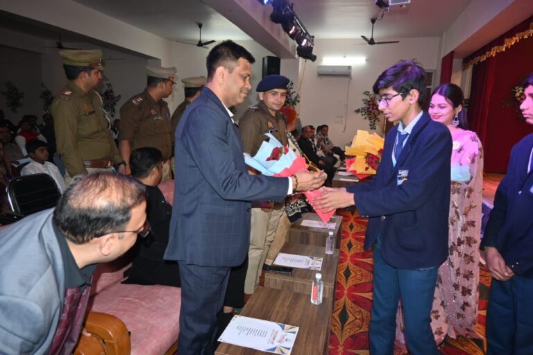 सेंट मैरी इंटरनेशनल स्कूल का वार्षिक उत्सव बना प्रेरणा का मंच, एसपी रहे मुख्य अतिथि