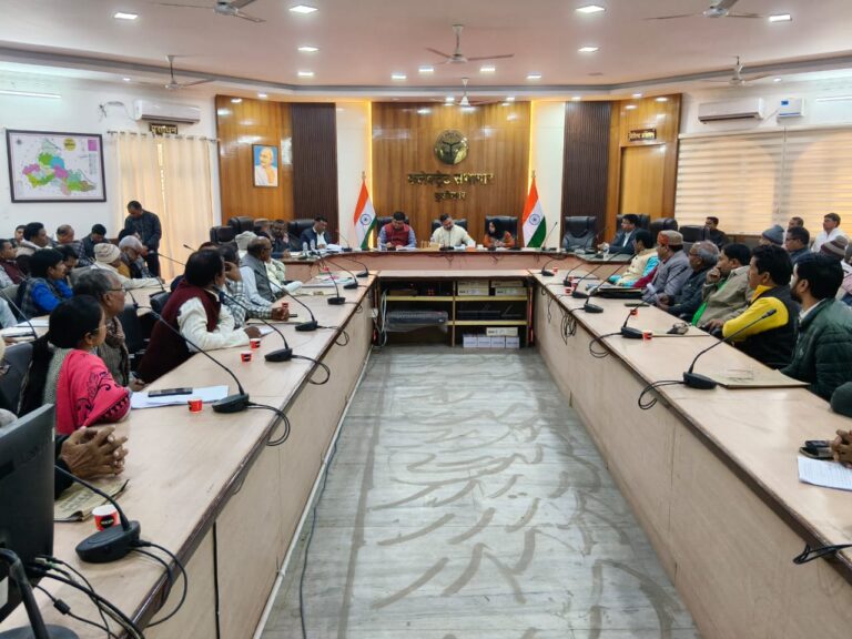 कुशीनगर की 30 ग्राम पंचायतों में करोड़ों की अनियमितताएँ उजागर