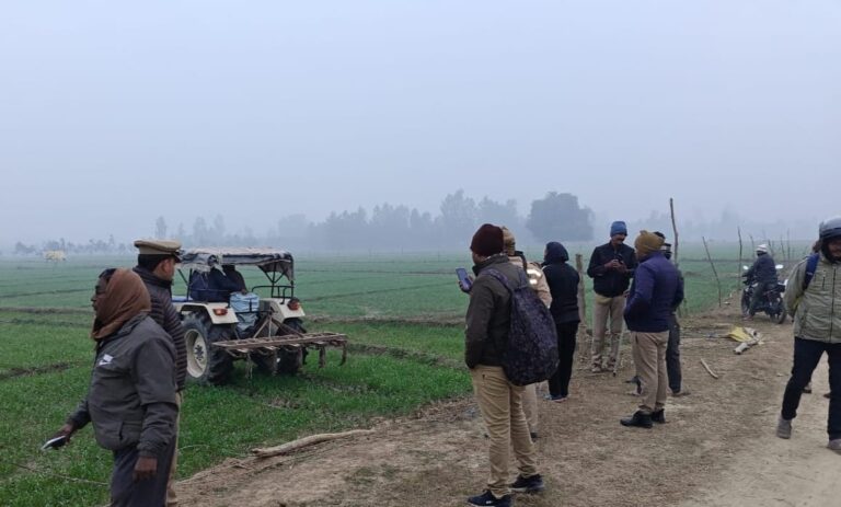 गैंगस्टर एक्ट में कुर्क भूमि पर गेहूं की बुवाई, दो आरोपियों के खिलाफ मुकदमा दर्ज