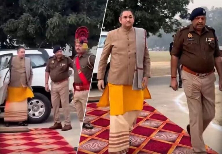कथावाचक को गार्ड ऑफ ऑनर पर सियासी घमासान