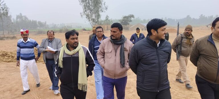 रॉयल्टी व प्रदूषण नियमों की अनदेखी पर प्रशासन सख्त