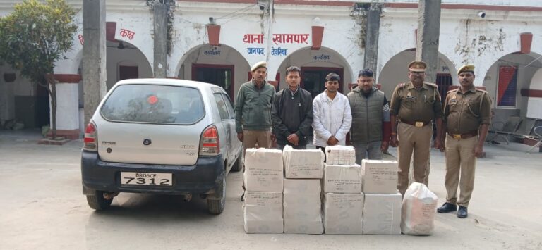 चोरी के वाहन से शराब तस्करी करते तीन गिरफ्तार