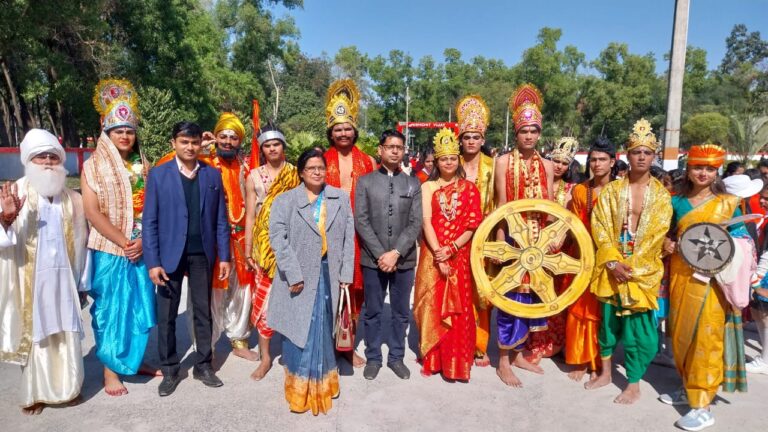 आर्मी पब्लिक स्कूल में हर्षोल्लास के साथ मना वार्षिकोत्सवछात्र-छात्राओं ने कई रंगारंग कार्यक्रम प्रस्तुत किए