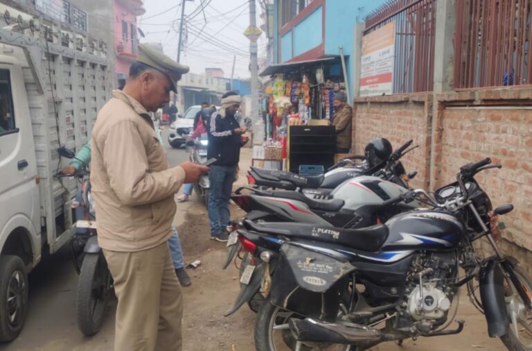 यातायात पुलिस का चेकिंग अभियान, 116 वाहनों का ई-चालान, 2 सीज