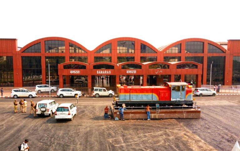 रेलवे की बड़ी योजना: अगले 5 वर्षों में ट्रेनों की संचालन क्षमता होगी दोगुनी, वाराणसी भी शामिल