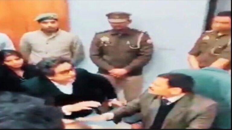 Lucknow High Court: महिला की गिरफ्तारी पर वकीलों का हंगामा