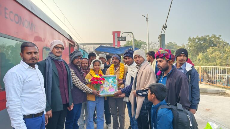राष्ट्रपति सम्मान पाने वाली खुशबू यादव का गांव में ऐतिहासिक स्वागत