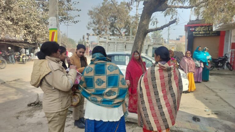 मिशन शक्ति व सड़क सुरक्षा अभियान के तहत जागरूकता कार्यक्रम
