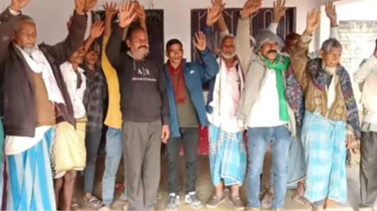 कम राशन देने पर भड़के कार्ड धारक दोनों पक्षों ने थाने में दी तहरीर पुलिस कार्यवाही में जुटी