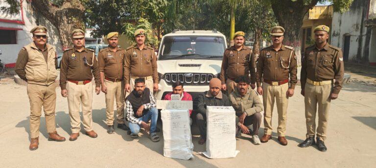 लग्जरी वाहन से 90 लीटर अवैध शराब बरामद, चार अंतर्राज्यीय तस्कर गिरफ्तार