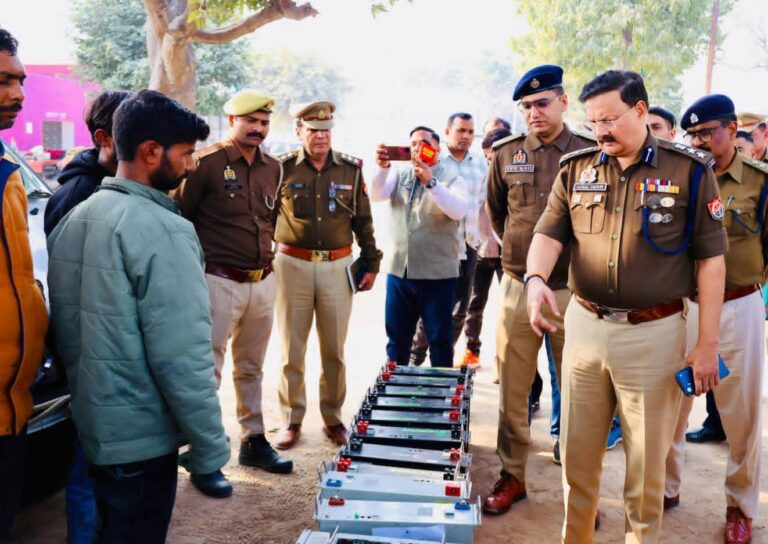 एस ओ ज़ी सर्विलांस एवं पुलिस की संयुक्त कार्रवाई में बैटरियों सहित पूरा गिरोह गिरफ्तार