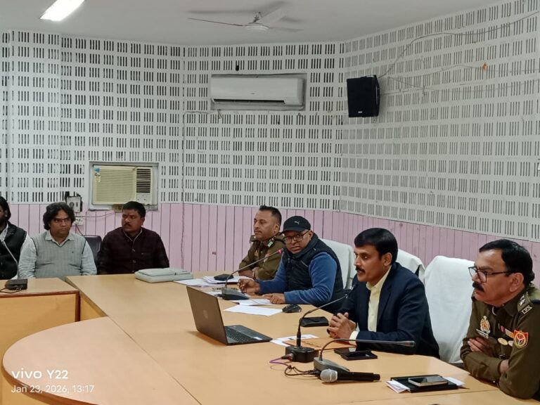 अवैध खनन व ओवरलोडिंग पर सख्त डीएम, चेकिंग तेज