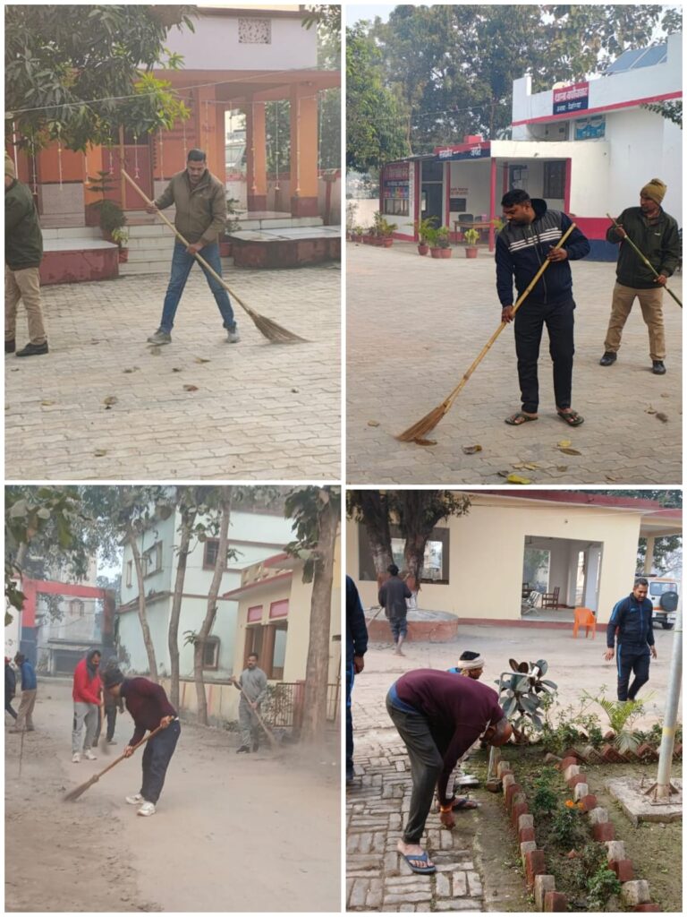 स्वच्छ भारत की मिसाल बना देवरिया पुलिस का स्वच्छता अभियान