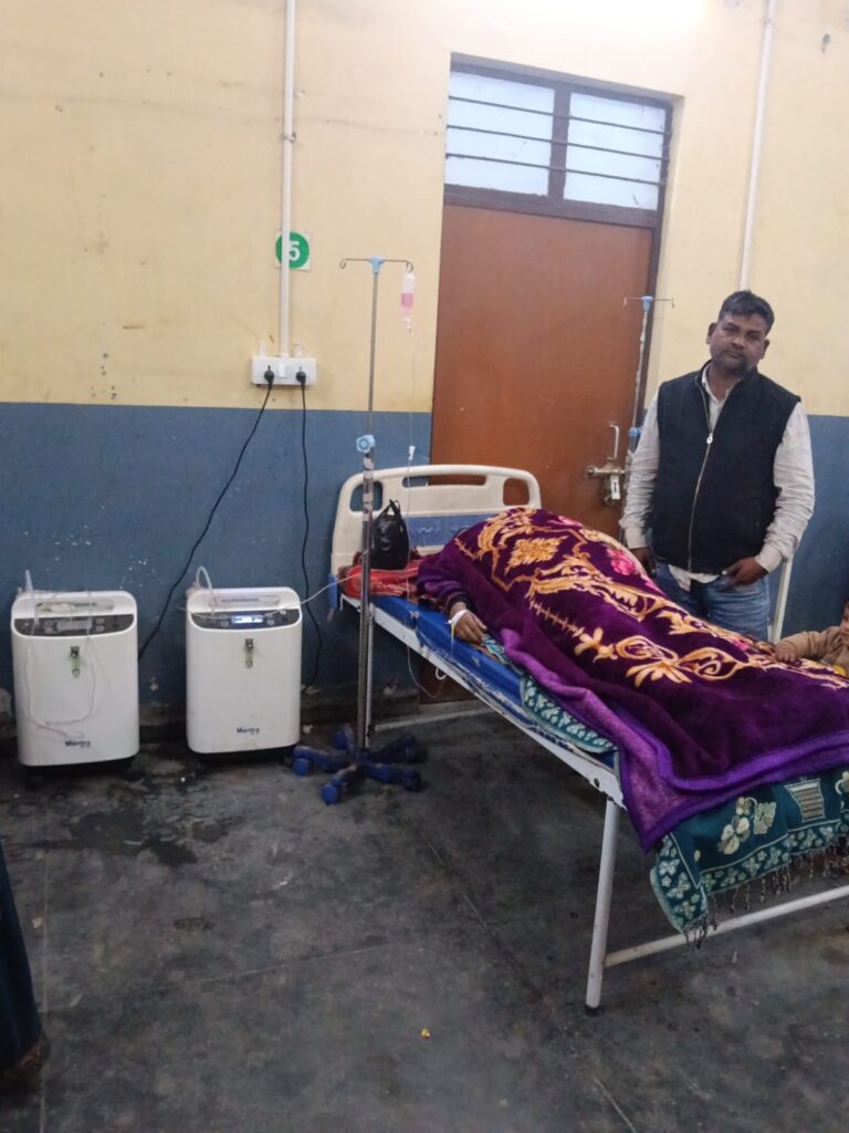 महराजगंज: मतदाता सूची पुनरीक्षण के दौरान महिला बीएलओ से मारपीट, सरकारी कागजात फाड़े