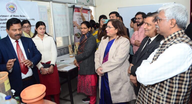 “पेटेंट से प्रोडक्ट तक” प्रदर्शनी में विश्वविद्यालय का नवाचार