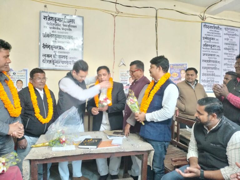 तहसील बार चुनाव: नवनिर्वाचित पदाधिकारियों का जनप्रतिनिधियों ने किया सम्मान