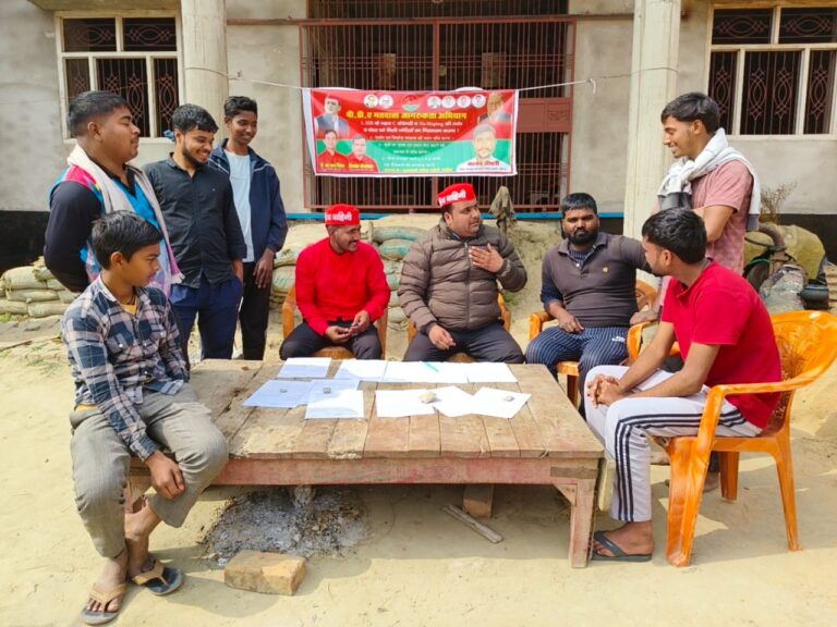 देवरिया में पीडीए मतदाता जागरूकता अभियान से युवाओं में दिखा जोश