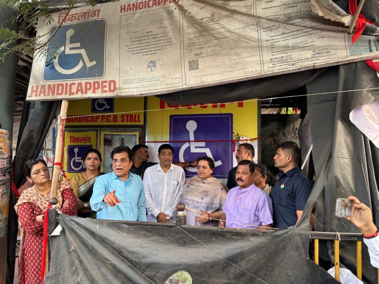किरीट सोमैया ने लिया घाटकोपर स्टेशन रोड का जायजा