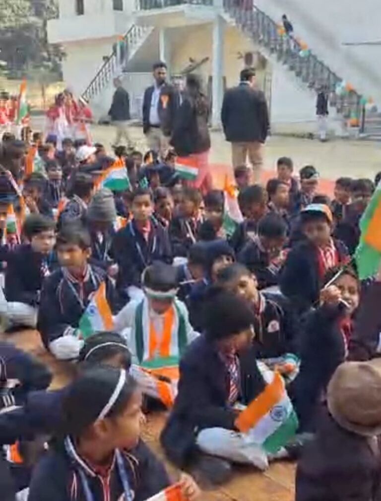 सेवा समिति के शैक्षिक संस्थानों में 77वां गणतंत्र दिवस हर्षोल्लास और देशभक्ति के साथ मनाया गया