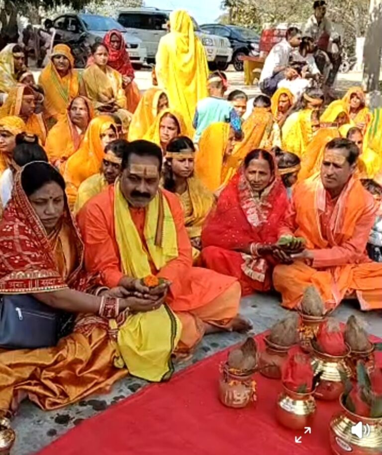 भव्य कलश यात्रा से भक्ति रस की अविरल धारा बहती रही
