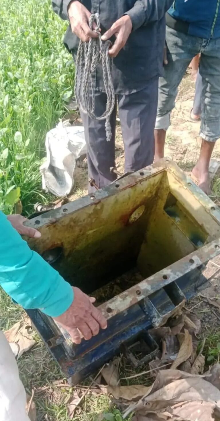 🔴 सालों से गायब 10 केवीए ट्रांसफार्मर का ढांचा बरामद, पूरा सामान पहले ही चोरी
