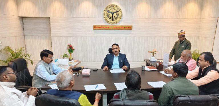 एसआईआर-2026 अभियान की प्रगति की डीएम ने राजनीतिक दलों के साथ की समीक्षा