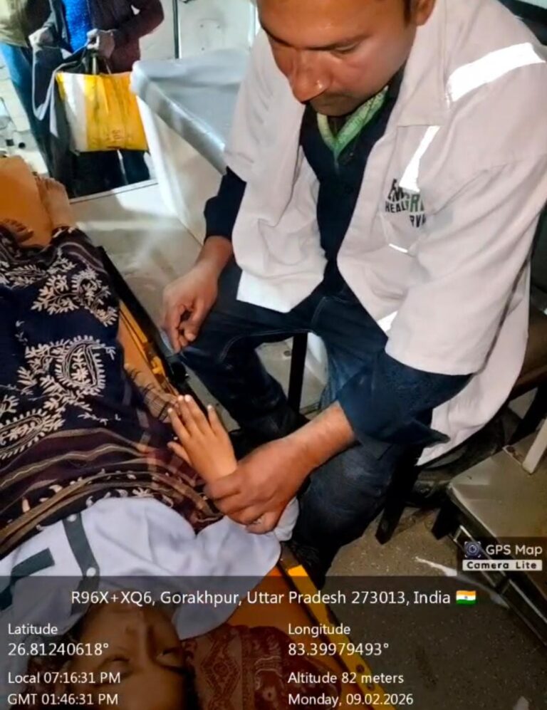 निजी स्कूल बस की लापरवाही ने छीनी मासूम की मुस्कान