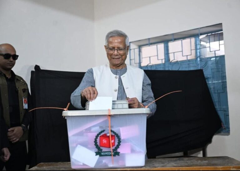 मतदान, जनमत संग्रह और सुरक्षा: बांग्लादेश संसदीय चुनाव की पूरी तस्वीर