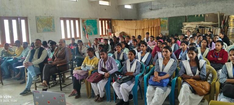 आत्महत्या रोकथाम पर गोरखपुर विश्वविद्यालय की संवेदनशील पहल, 1000 विद्यार्थियों ने लिया भाग
