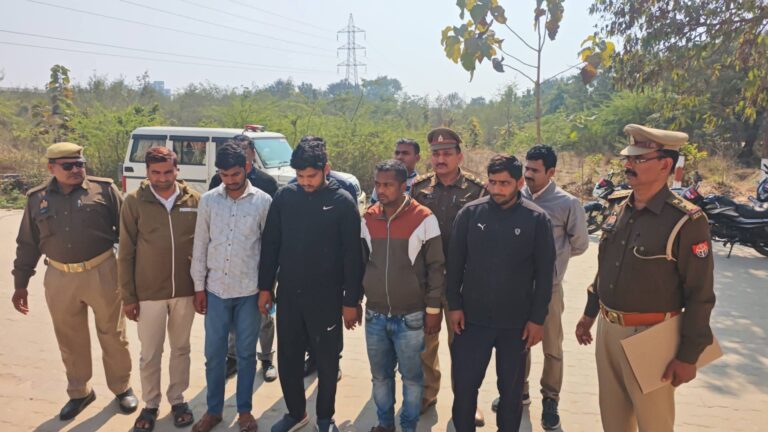 कस्टमर केयर बनकर ठगी करने वाला गिरोह बेनकाब, 5 आरोपी जेल भेजे गए