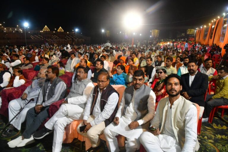 शिवरात्रि की पूर्व संध्या पर मऊ को ऐतिहासिक सौगात: 9.38 करोड़ से बने भव्य घाटों का लोकार्पण