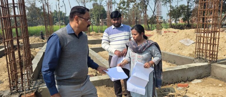 निर्धारित समयसीमा में पूरा हो वृद्धाश्रम निर्माण: डीएम