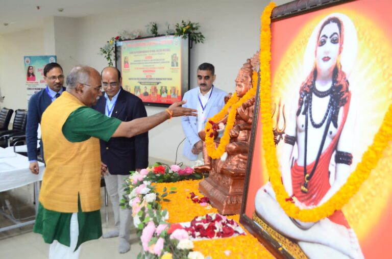 1802 से 1947 तक गोरखपुर की ऐतिहासिक कड़ी पर नए शोध का आह्वान