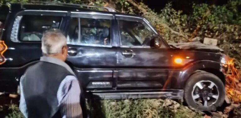 एनएच-730 पर तेज रफ्तार का कहर: स्कॉर्पियो की टक्कर से युवक गंभीर, चालक फरार