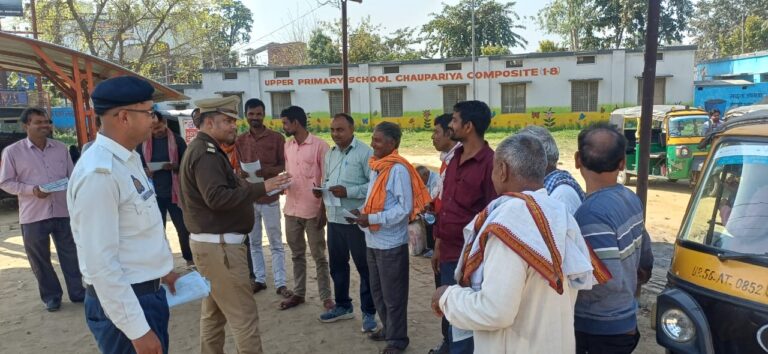 त्योहारों से पहले ट्रैफिक पर कड़ा पहरा, सड़कों पर उतरी यातायात पुलिस