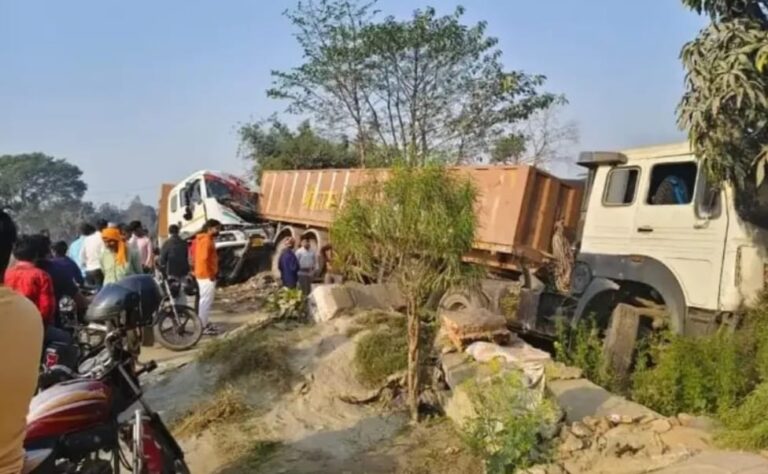 NH-730: महराजगंज में ओवरटेक की होड़, दो ट्रेलरों की जोरदार भिड़ंत