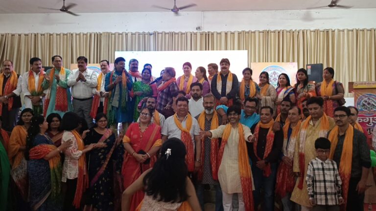 फगुआ पर जुटान में गूंजे भोजपुरी के स्व