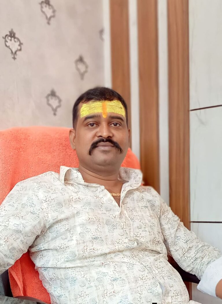 गोरखपुर में पूर्व पार्षद राजकुमार चौहान की दिनदहाड़े हत्या, मार्निंग वॉक के दौरान बदमाशों ने मारी गोली और चाकू से किए वार