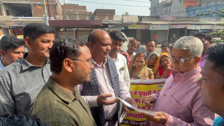 महराजगंज: 8 महीने से मानदेय नहीं! 35 हजार वेतन की मांग पर भड़के ग्राम रोजगार सेवक, बड़े आंदोलन की चेतावनी