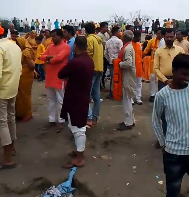 भक्ति और श्रद्धा से सराबोर हुई सरयू की धरा