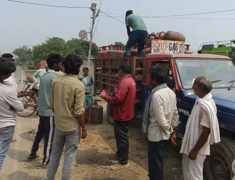 गैस सिलेंडर चोरी की वारदात से हड़कंप, अफवाहों के माहौल में सक्रिय हुए असामाजिक तत्व